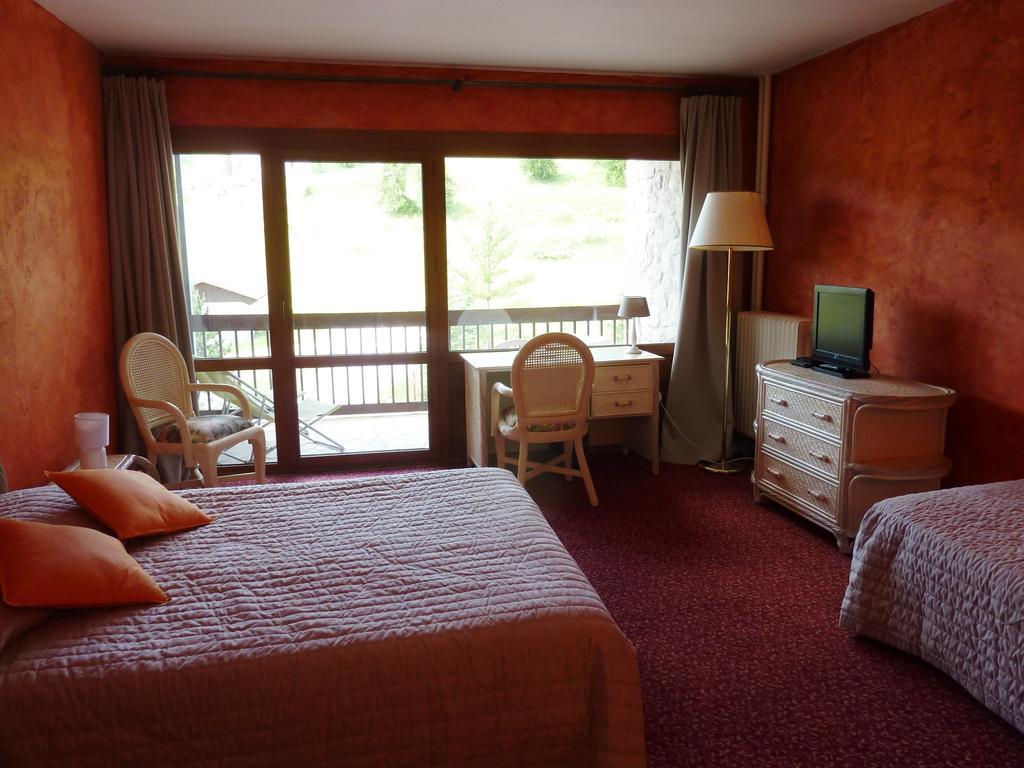Hotel L'Adrech De Lagas วัลแบร์ก ห้อง รูปภาพ
